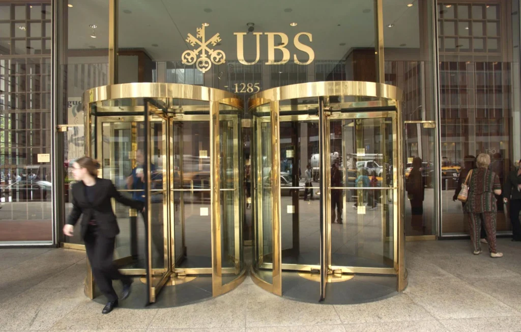 UBS-buys-Credit-Suisse-in-$3.25B-to-halt-banking-turmoil